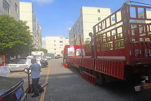  mg冰球突破豪华版科技-美东汇成医疗自动化设备今日交付