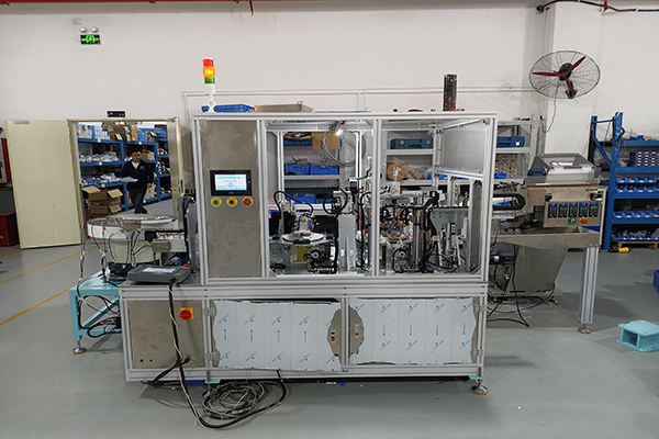 医用验便管自动组装机：提高医疗耗材出产效能的智能化规划