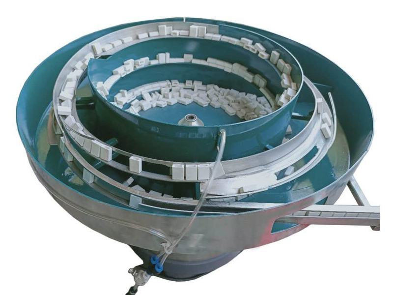 五金配件自动组装机造作企业向智能化出产